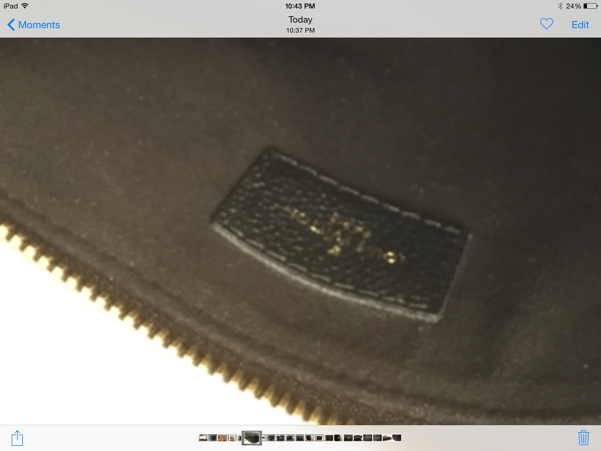 does this ysl bag look authentic does this ysl bag look authentic